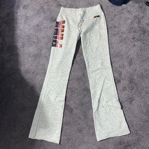 VS pink yoga pants